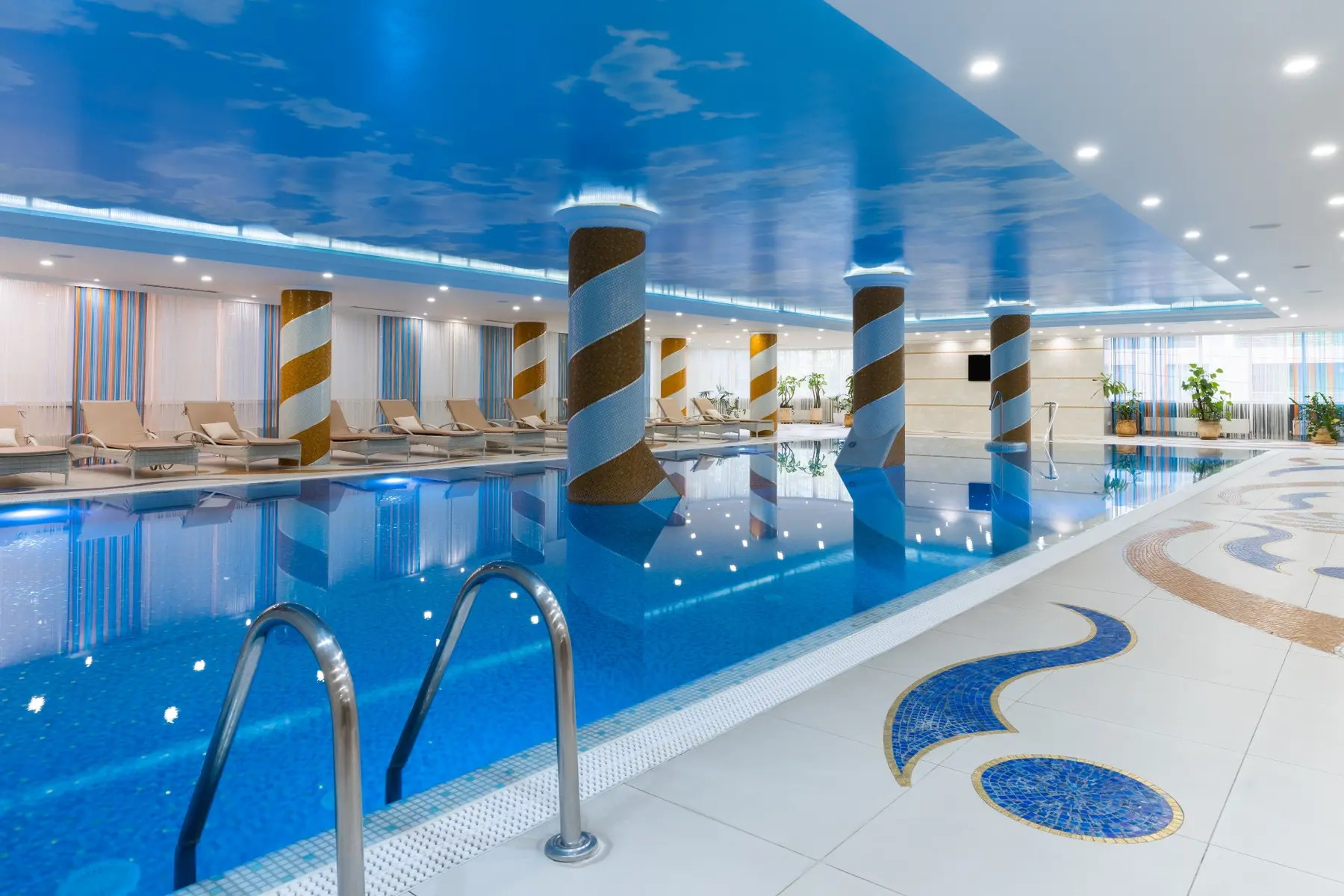Бассейн SPA-комплекса